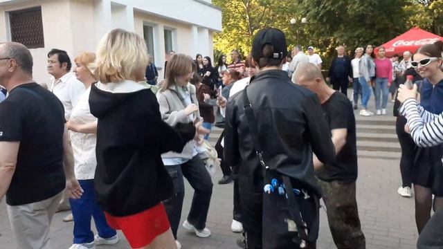 Эй,моряк.Галина Романова. В Гомельском парке. 21.05.2023. смотреть онлайн