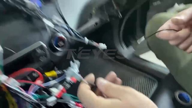 Установка магнитолы TEYES на Kia Sorento 3 2014-2017 смотреть онлайн