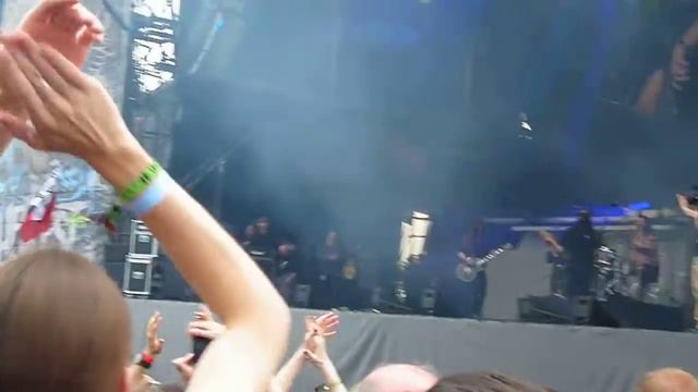 Hellfest 2013- Hardcore Superstar смотреть онлайн
