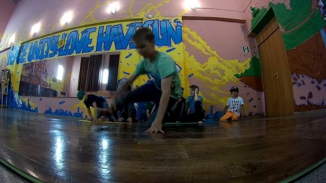 Волотовский Миша | Почувствуй Стиль | Ю.ДЭНС смотреть онлайн