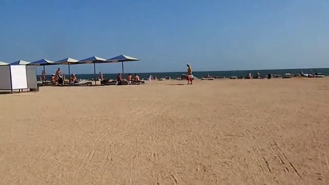 Выход с пляжа пансионата "Азовский". 2014 год. смотреть онлайн