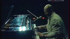 По снегу,летящему с неба... 1988г.