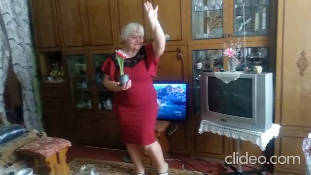 Мама танцует 8 марта смотреть онлайн