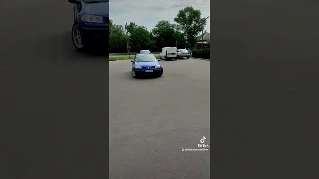 Renault Megane 2 смотреть онлайн