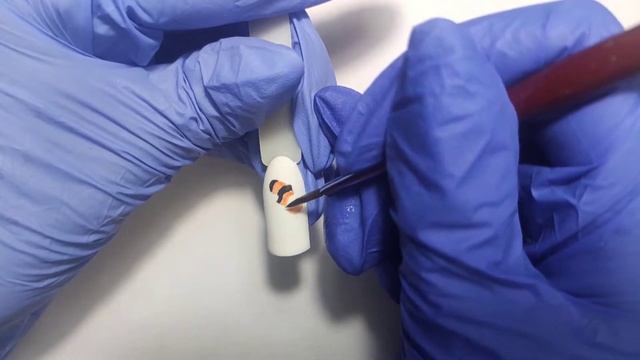 Летний дизайн ногтей | Пчела на ногтях | Акварельный рисунок на ногтях смотреть онлайн