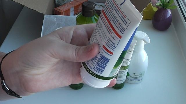 -40%+подарок сюрприз от Ив Роше (Yves Rocher). Распаковка посылки. смотреть онлайн