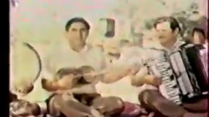 Бобомурод Хамдамов куйлайди