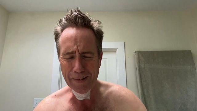 Barbasol's Answer to the Norelco One Blade смотреть онлайн