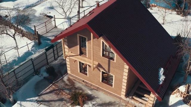 Дачный дом из газоблоков с отделкой облицовочным кирпичом. 70 м2. смотреть онлайн