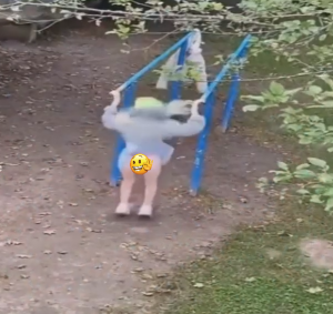 А У МЕНЯ СЮРПРИЗ