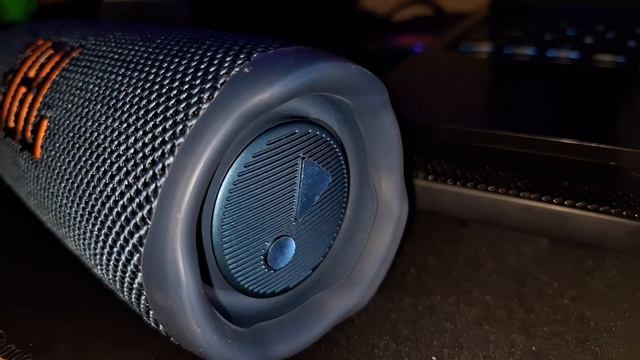 JBL flip 6 - Bass test 100VOL  EQ??