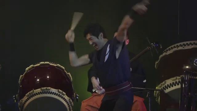 跳跳《太鼓/三味線 演奏》 смотреть онлайн