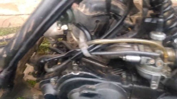 "Stunt Project" Убираем родной бензобак на Honda Dio