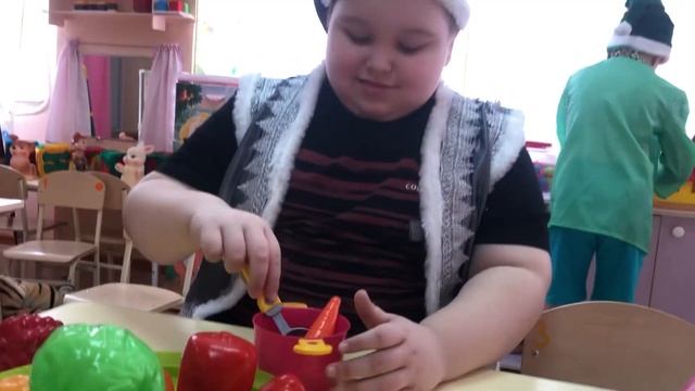 Сказка про то, как гномики Белоснежку поздравляли ??? смотреть онлайн