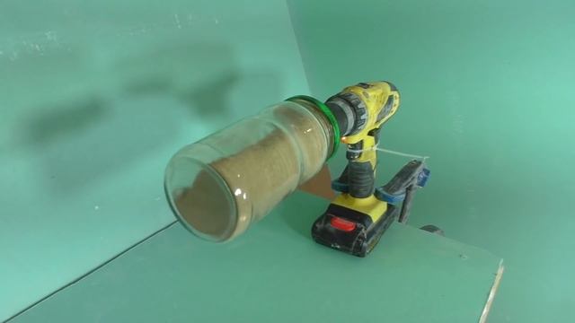 Самоделка из банки + ШУРИК!!! чистим метал без повреждения!!! смотреть онлайн