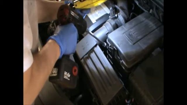 VW Passat 2008 air filter replacement смотреть онлайн