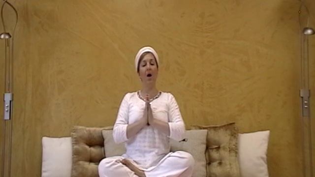 ADI MANTRA IN KUNDALINI YOGA смотреть онлайн