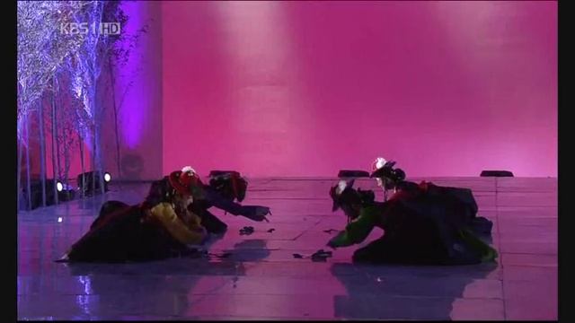 Dynamic Korean Sword Dance(검무)!!! смотреть онлайн