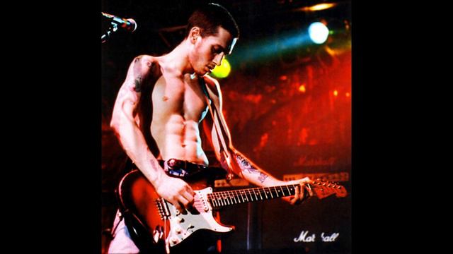 ALBIT A3GP Preamp Demo (RHCP If You Have To Ask guitar cover) смотреть онлайн