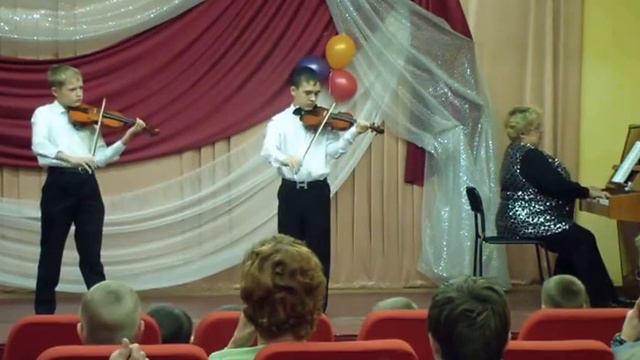 09. "Тихо, как при восходе солнца". Дуэт скрипачей смотреть онлайн