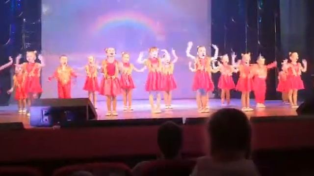 Амега младшая группа песня "Чудеса" смотреть онлайн