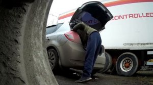 Меняем лампочку задний фонарь КИА СИД