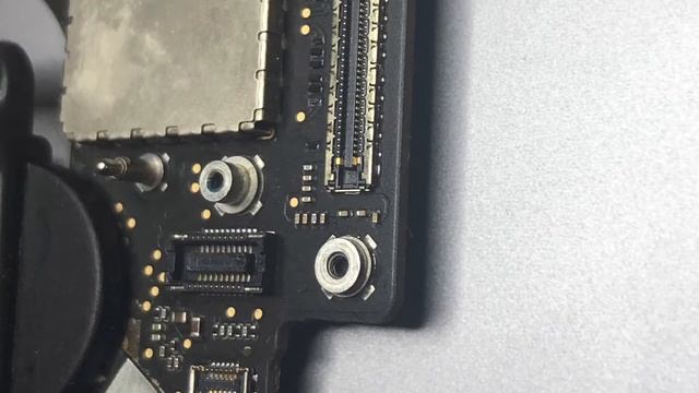 Macbook 15” 2017 A1707 No Power Water Spilled