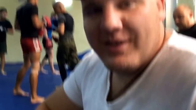 Сцена с чемпионами РФ по боям без правил смотреть онлайн