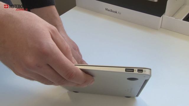 Unboxing Apple Macbook Air 11,6 inch / Hands on [english] - notebookjournal.de смотреть онлайн