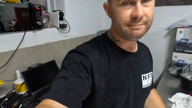 R32 GTR Attesa Pump Rebuild & Drive By Wire Pedal Fitment смотреть онлайн
