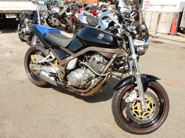 K5781 YAMAHA SRX400 смотреть онлайн