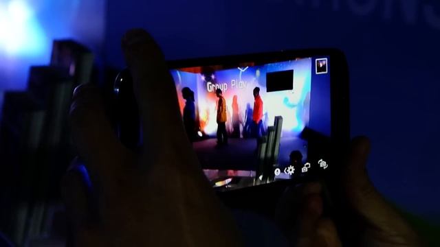 Air Guesture: управление без прикосновения к экране в смартфоне Samsung Galaxy SIV смотреть онлайн