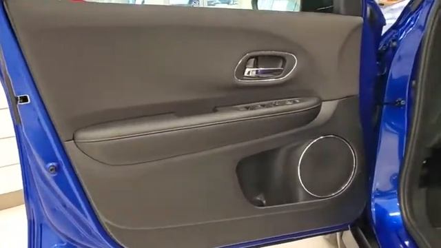 2021 Honda HR-V Tampa, Clearwater, St. Petersburg, Pinellas Park, Palm Harbor, FL MM713700 смотреть онлайн