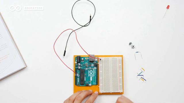 01 Starter Kit: Your First Circuit смотреть онлайн