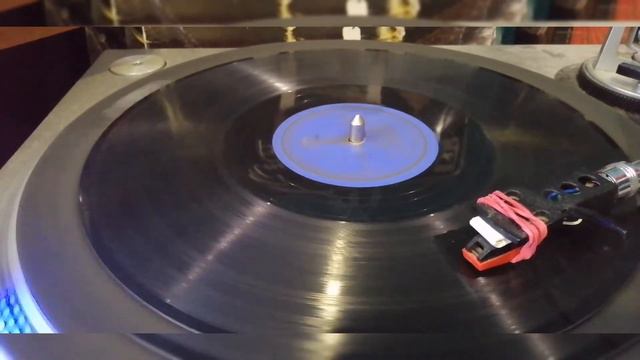 Джаз-оркестр ВРК п/у А. Н. Цфасмана, солист Иван Шмелев - 