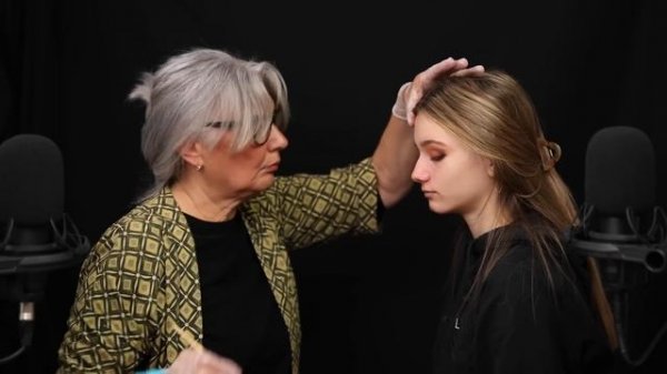 ASMR - MAKE-UP ARTIST does my PARTY MAKE-UP! (Makeup tutorial)