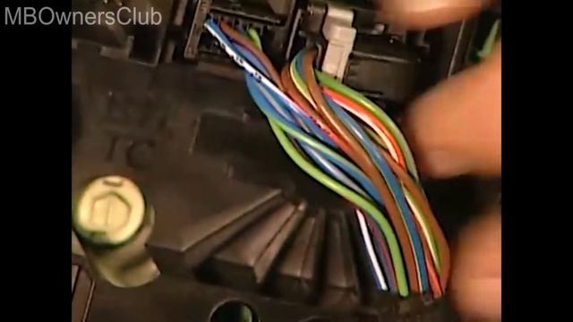 Step-by-Step: How to Remove the Instrument Panel on a Mercedes-Benz Viano (W639) - Part 1 смотреть онлайн
