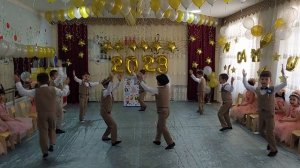 O'g'il bolalar ijrosida ajoyib raqs. «Xush kelibsiz» Uchtepa tumani 411-DMTT