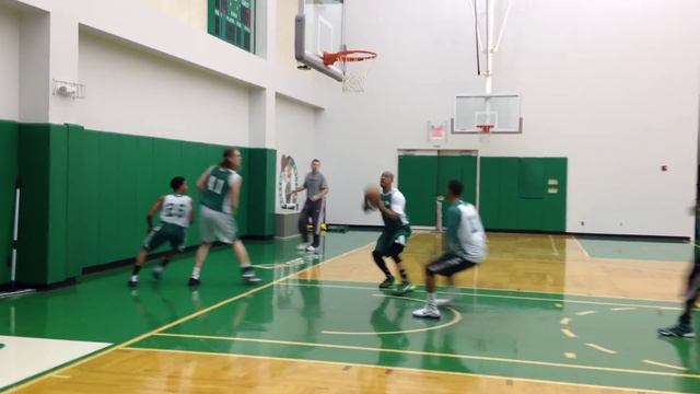 Rajon Rondo Scrimmages at Celtics Practice смотреть онлайн