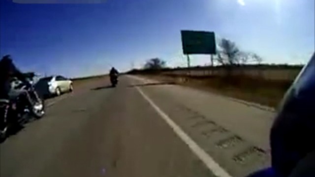 Мотоциклист пролетел на огромной скорости
