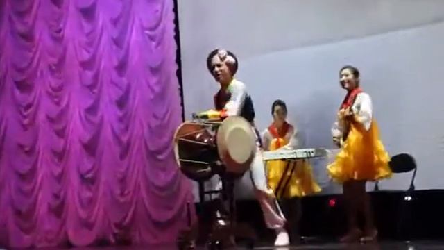Веселый корейский барабанщик смотреть онлайн