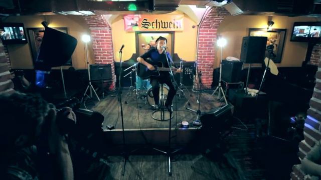 Alex Keeper - "Разноцветные сны" (Швайн 16.08.15) смотреть онлайн