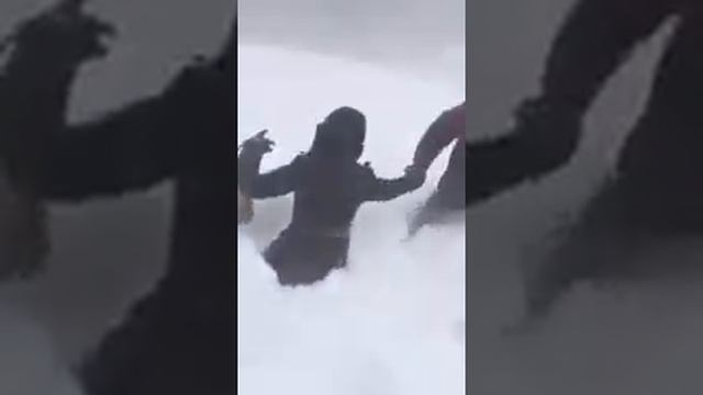 Снегопад в Москве ,ужас !!! смотреть онлайн
