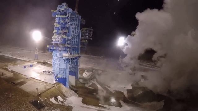 Запуск легкой версии Ангары с полезной нагрузкой, 30.04.2022 смотреть онлайн