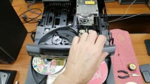 Aiwa NSX-F9 №02 неработающий CD привод