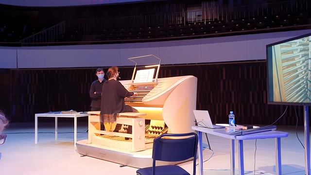 И С Бах. Хоральная прелюдия фа-минор "Я взываю к Тебе, Господи". Исп. Лада Лабзина смотреть онлайн