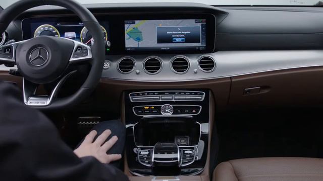 How to Mercedes-Benz: Text Messaging