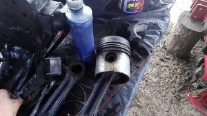 Разборка ДВС трактора мтз 82  - вытягиваем гильзы и смотрим  шатуны