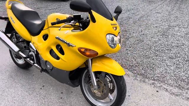 Suzuki GSX 600F смотреть онлайн