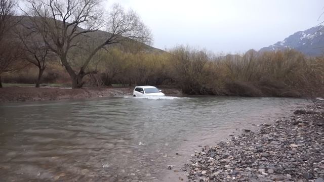 Toyota Highlander на бездорожье